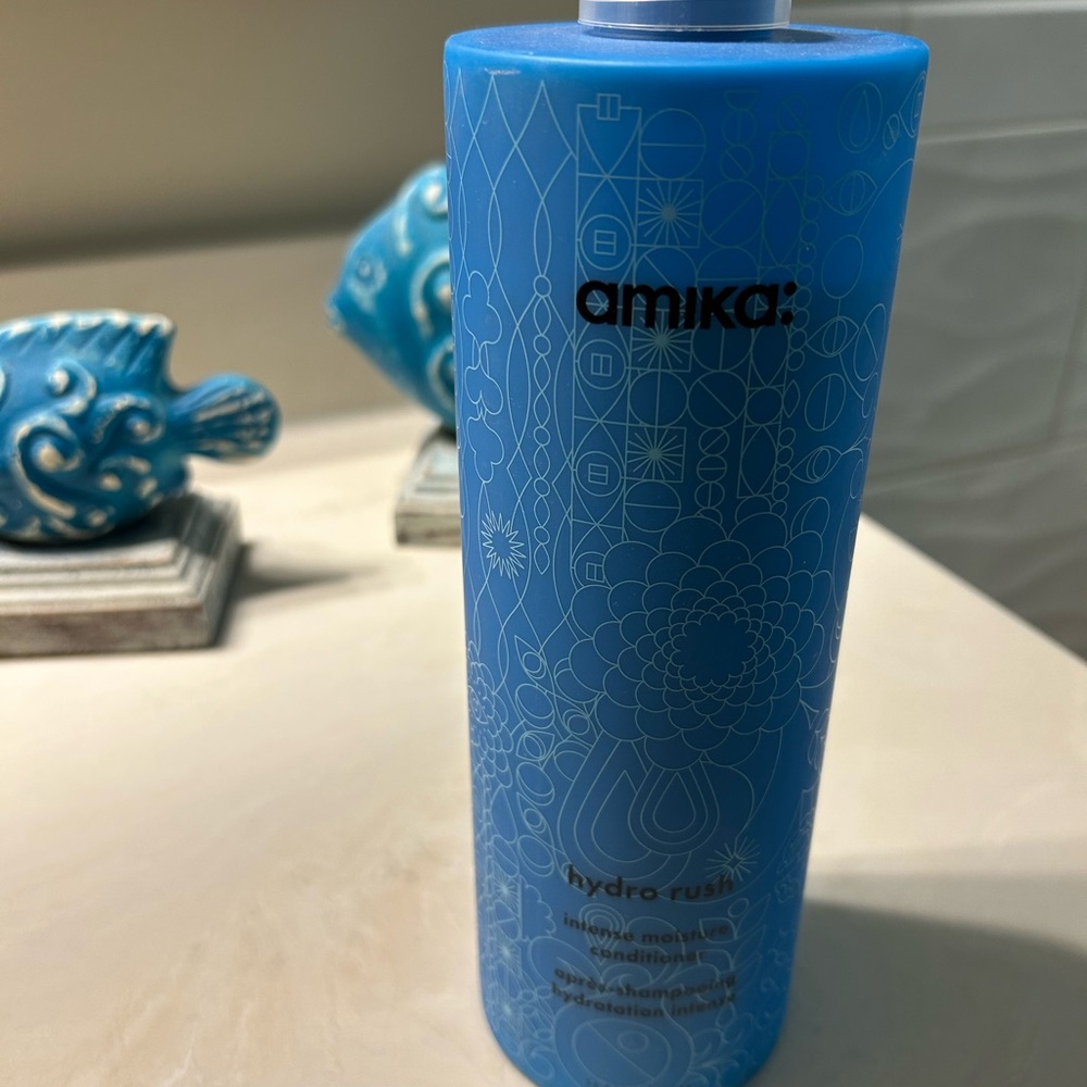 Amika Hydro Rush in Bold Blue